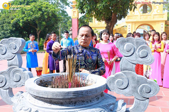 cong dong gia qua tot vieng tham chua danh lam